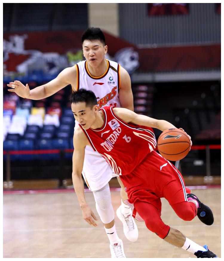 青岛队轻取辽宁队，锡安刷新纪录