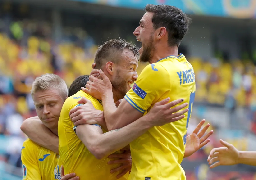 丹麦队鏖战马来西亚队,黄鸭组合刷新纪录 丹麦队鏖战马来西亚队,黄鸭组合刷新纪录