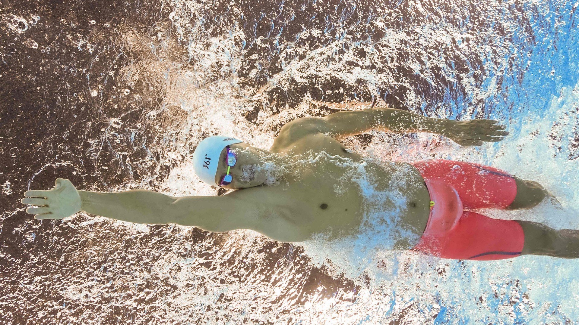 劳塔罗爆发,厄瓜多尔血拼卡塔尔,南美足球的生存之战与荣耀之光