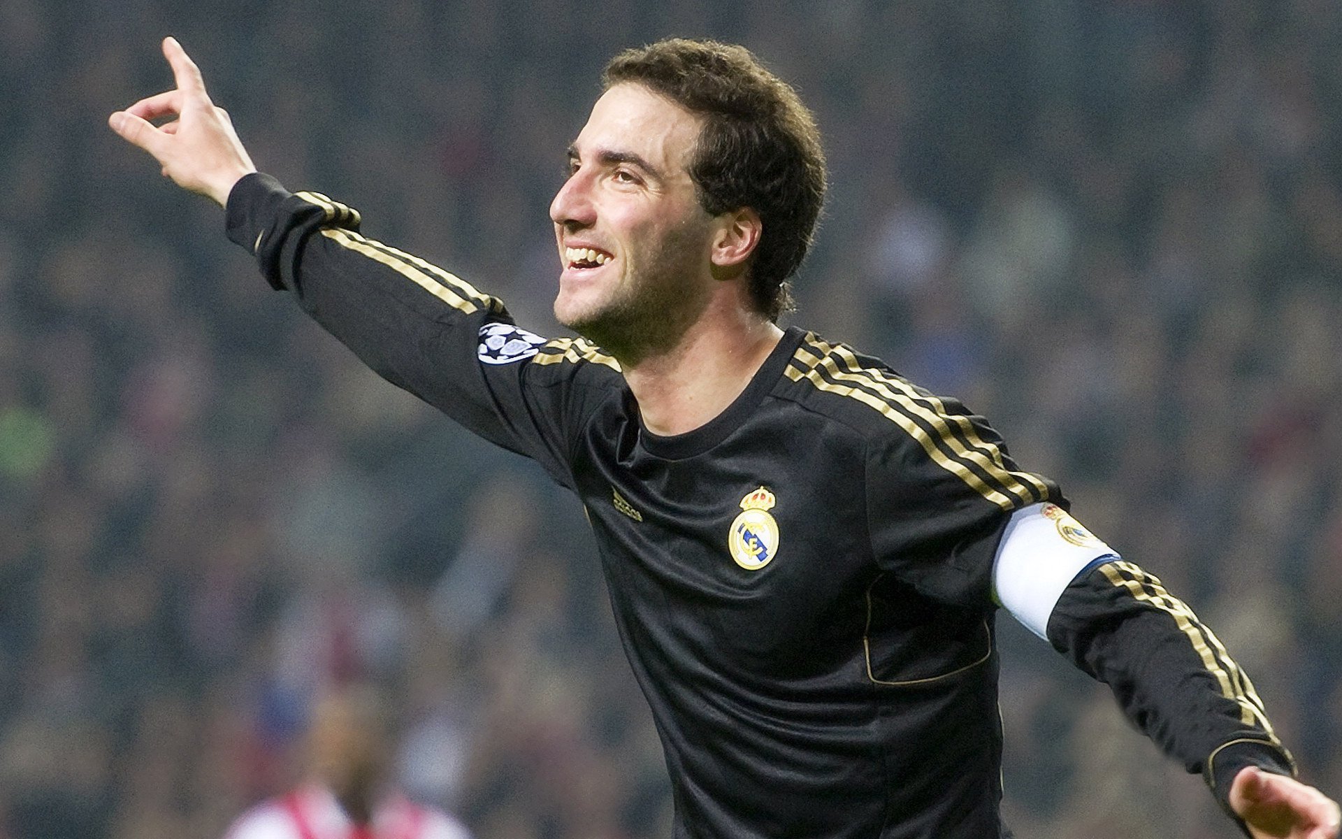 爱德华兹撕碎湖人防线，当无解成为唯一的解题思路