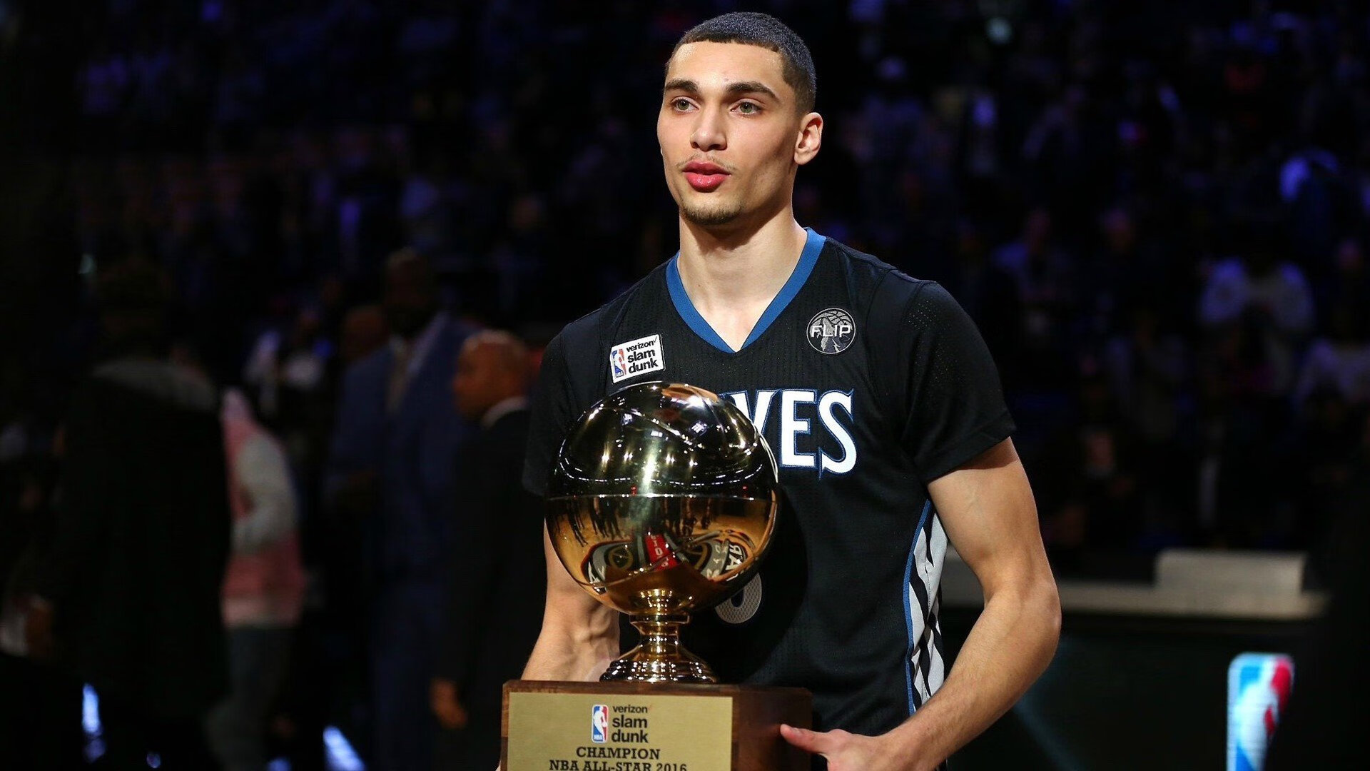 英格拉姆一剑封喉，当黄蜂的孤独利刃刺破广厦铁壁